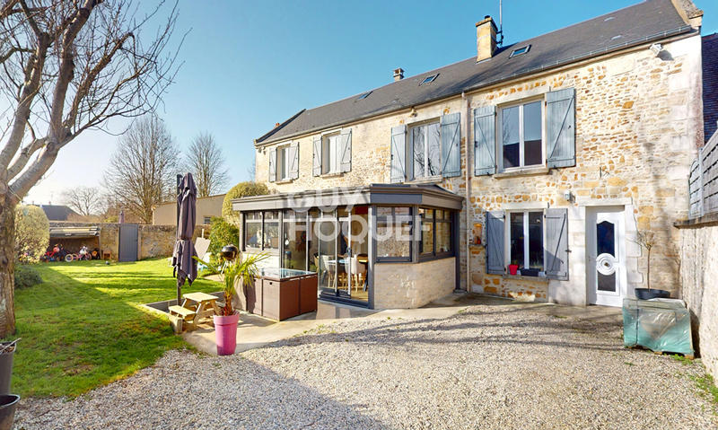 Maison - 180 m² - 6 pièces