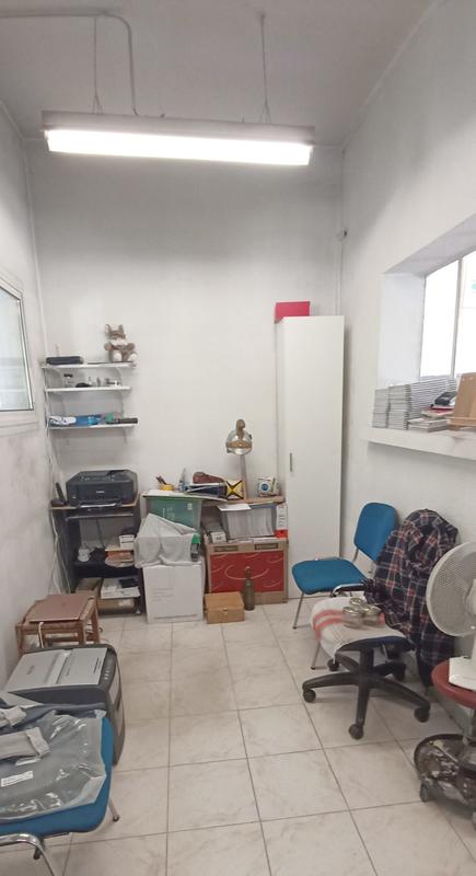 Local d'activités - 150 m²