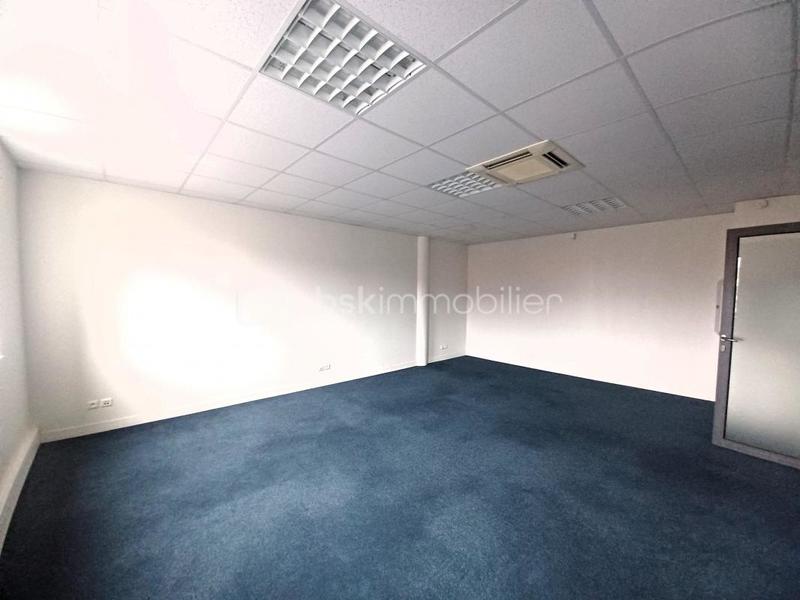 Bureau - 106 m² - 3 pièces