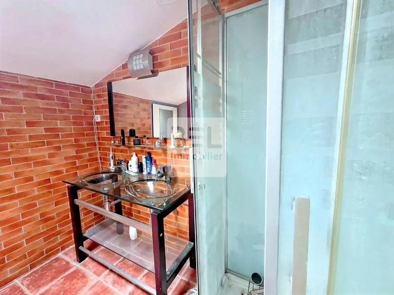 Immeuble - 255 m² - 10 pièces