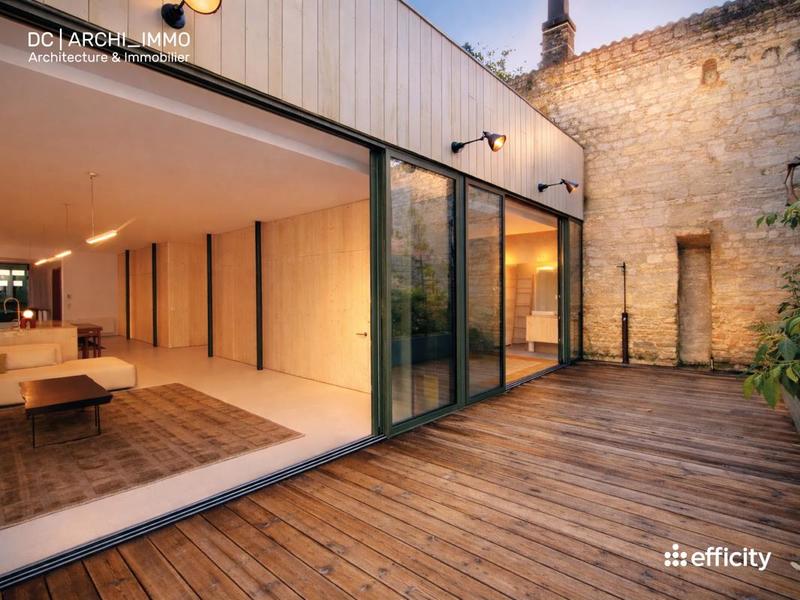 Appartement - 168 m² - 7 pièces