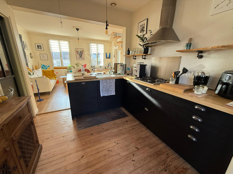 Maison - 92 m² - 5 pièces