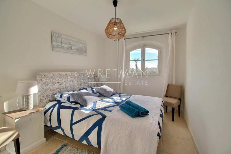 Villa - 192 m² - 8 pièces