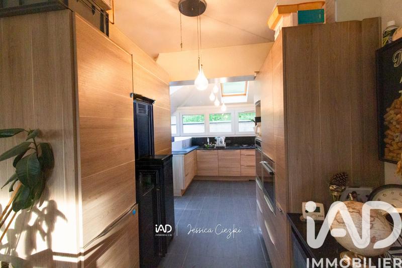 Maison - 85 m² - 5 pièces