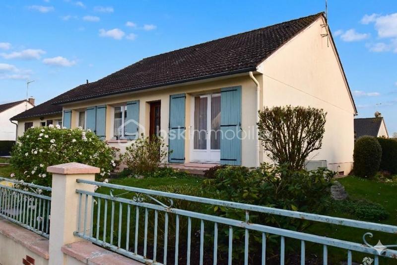 Maison traditionnelle - 95 m² - 5 pièces