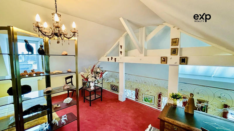 Duplex - 179 m² - 6 pièces