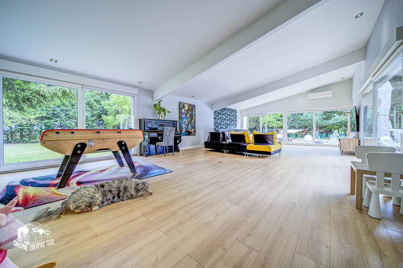 Maison - 280 m² - 7 pièces