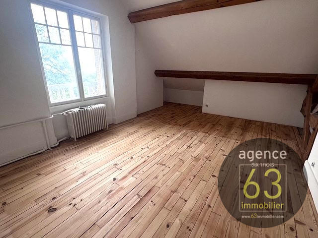 Maison - 192 m² - 6 pièces