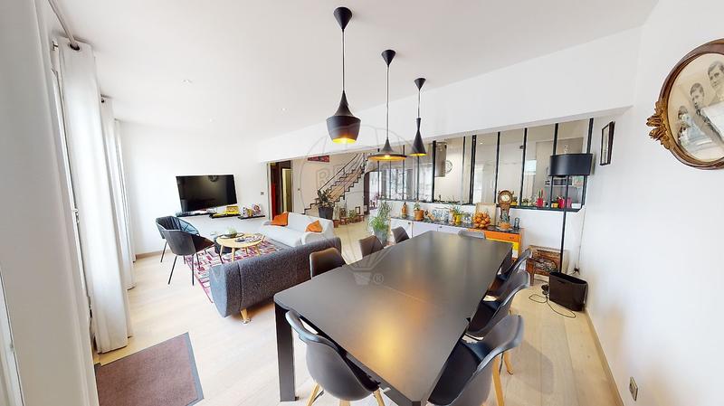 Duplex - 151 m² - 7 pièces