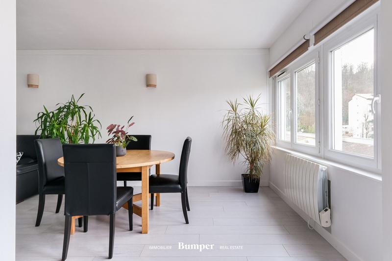 Appartement - 80 m² - 4 pièces
