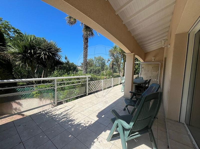 Maison - 167 m² - 7 pièces