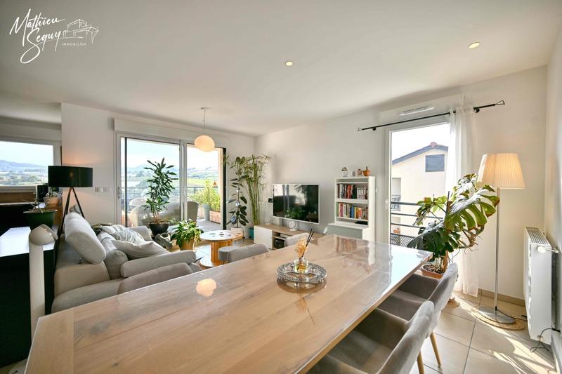 Appartement - 70 m² - 3 pièces