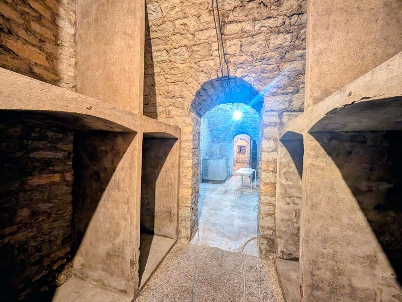 Appartement - 800 m² - 1 pièce