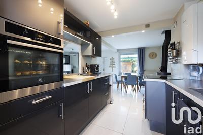 Maison - 91 m² - 5 pièces