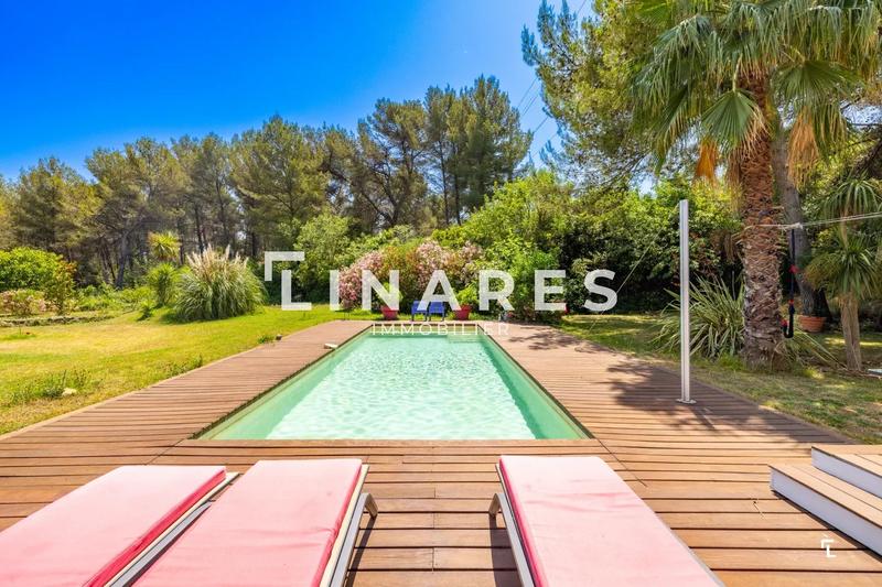 Villa - 180 m² - 5 pièces