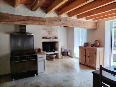 Maison - 240 m² - 4 pièces