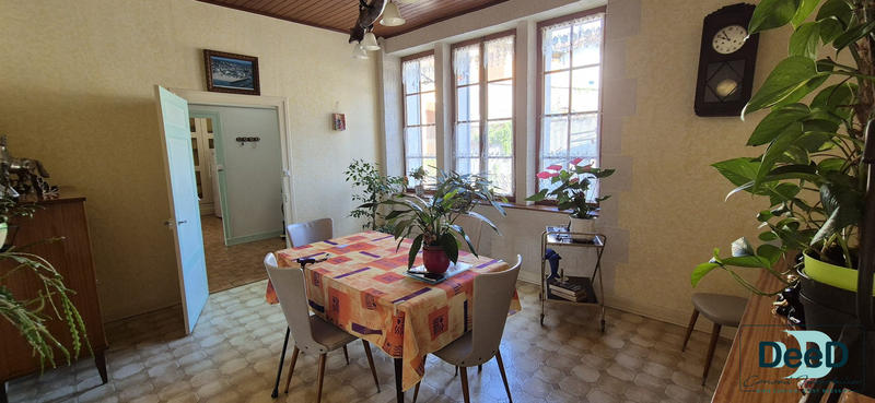 Maison ancienne - 171 m² - 7 pièces