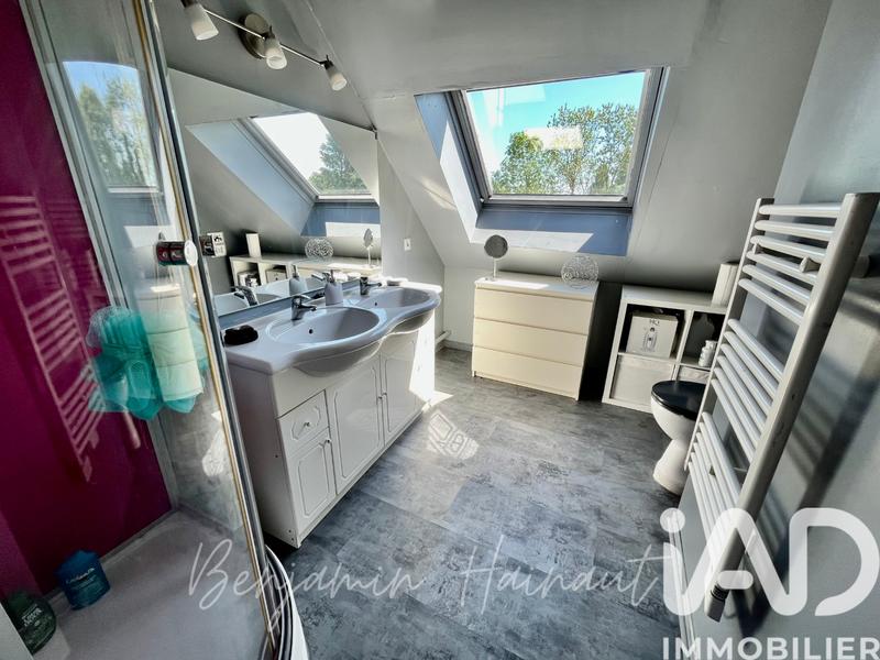 Maison - 250 m² - 8 pièces