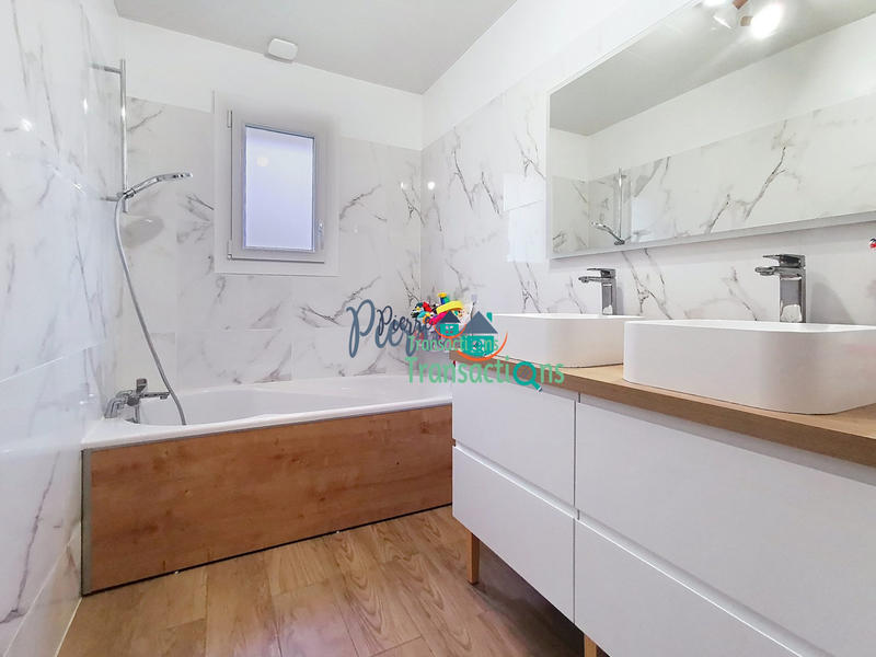 Maison - 143 m² - 6 pièces