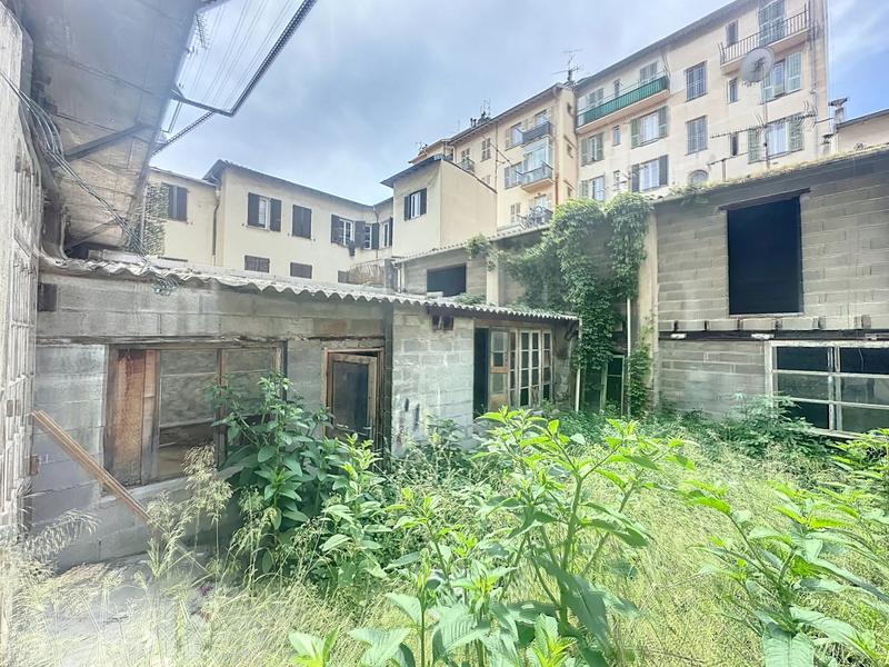 Local d'activités - 330 m²