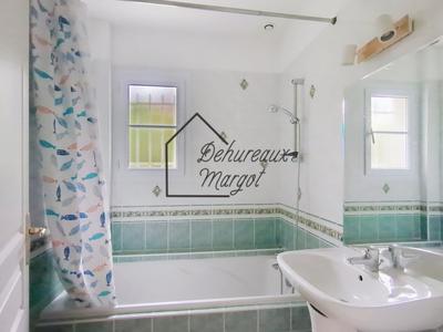 Maison - 176 m² - 7 pièces