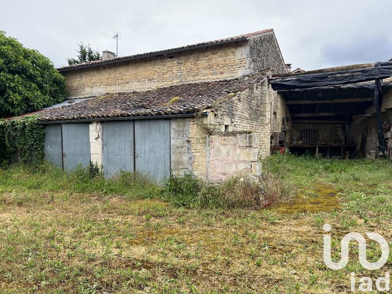 Maison - 215 m² - 3 pièces