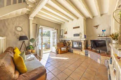 Maison - 250 m² - 9 pièces