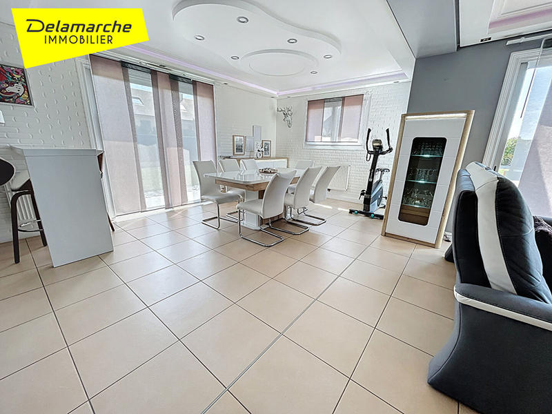 Maison - 100 m² - 6 pièces