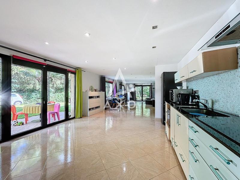 Maison - 122 m² - 4 pièces