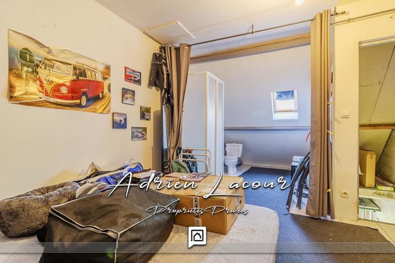 Maison - 107 m² - 7 pièces