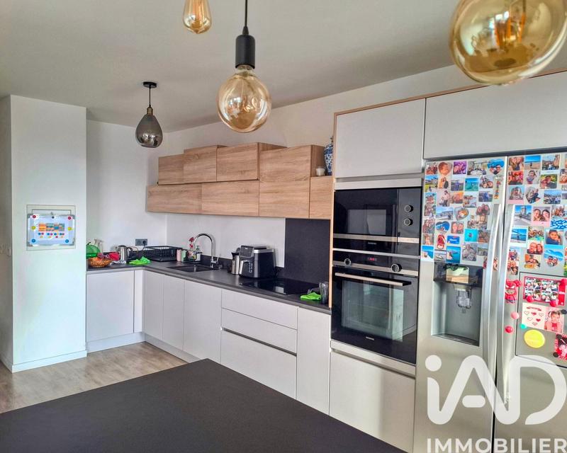 Appartement - 90 m² - 4 pièces