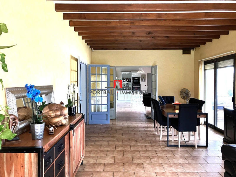 Maison - 158 m² - 6 pièces