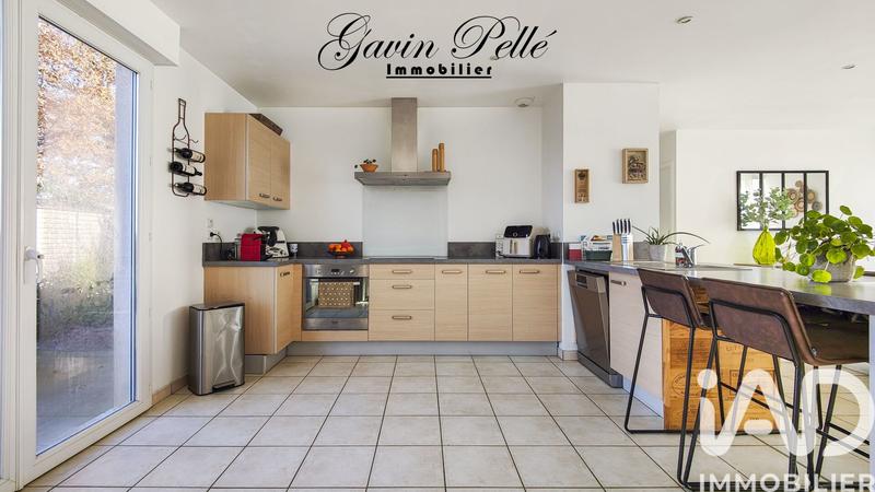 Maison - 93 m² - 4 pièces