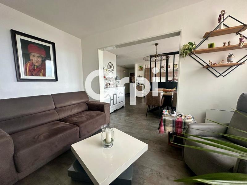 Appartement - 77 m² - 3 pièces
