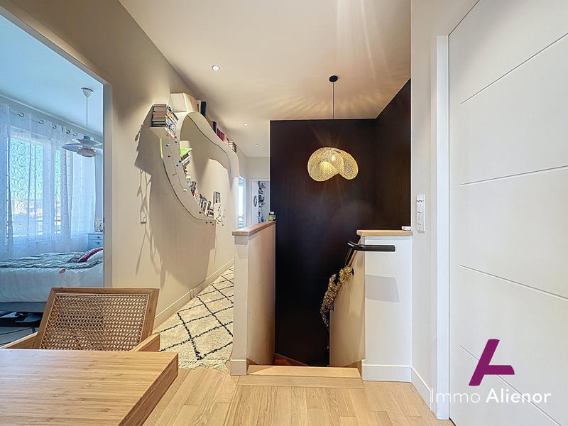 Appartement - 128 m² - 5 pièces