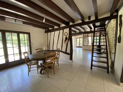 Maison - 188 m² - 7 pièces