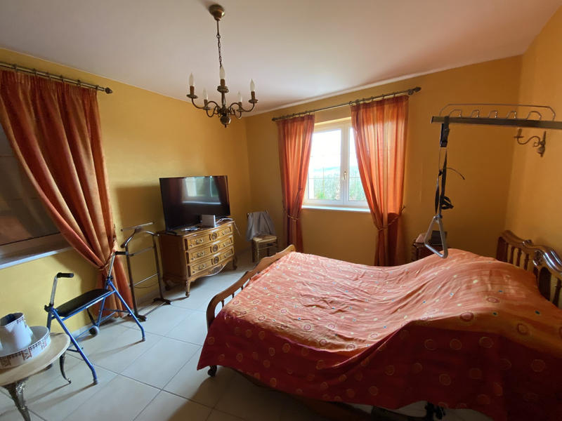 Maison - 380 m² - 8 pièces