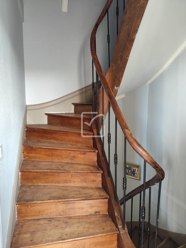 Maison - 171 m² - 8 pièces