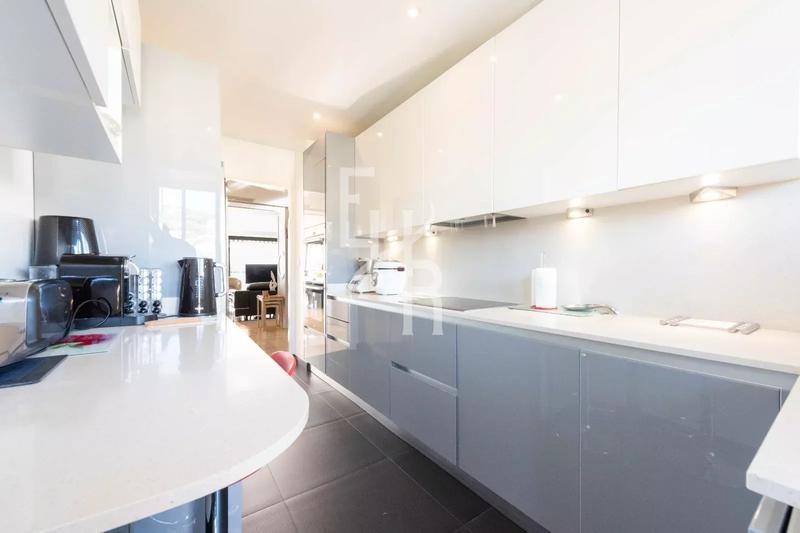 Appartement - 105 m² - 3 pièces