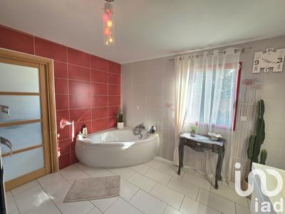 Maison - 213 m² - 7 pièces