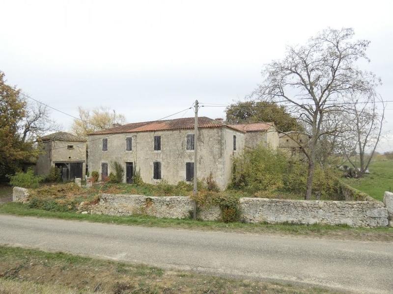 Corps de ferme - 250 m² - 6 pièces