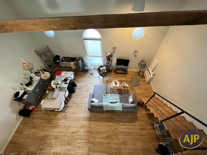 Appartement - 84 m² - 3 pièces