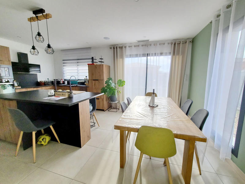 Maison - 106 m² - 4 pièces