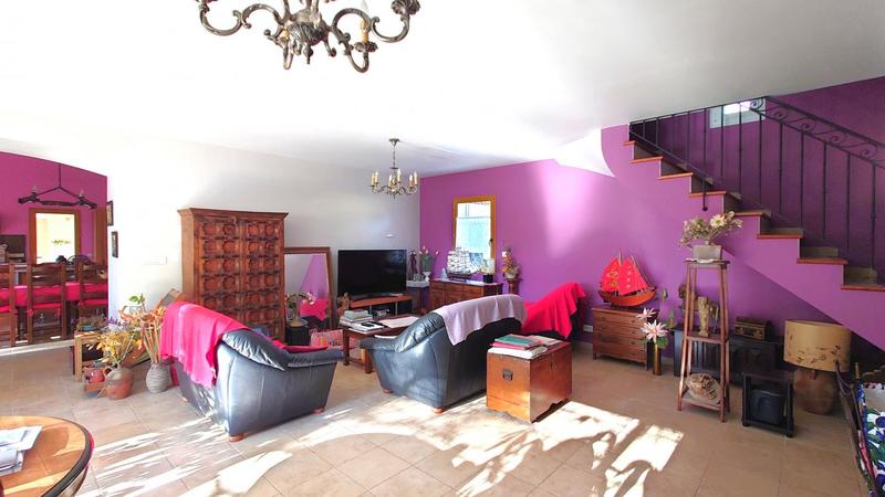 Villa - 251 m² - 5 pièces