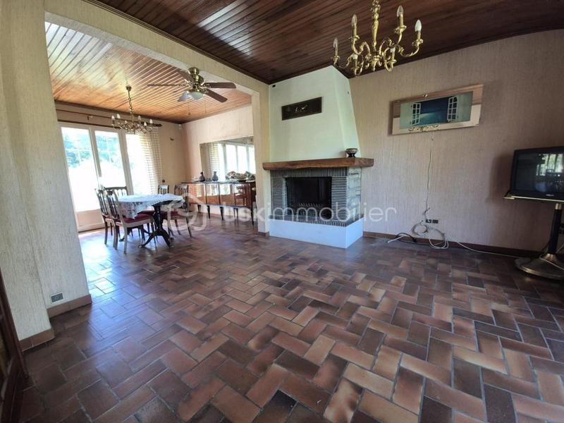 Maison traditionnelle - 90 m² - 4 pièces