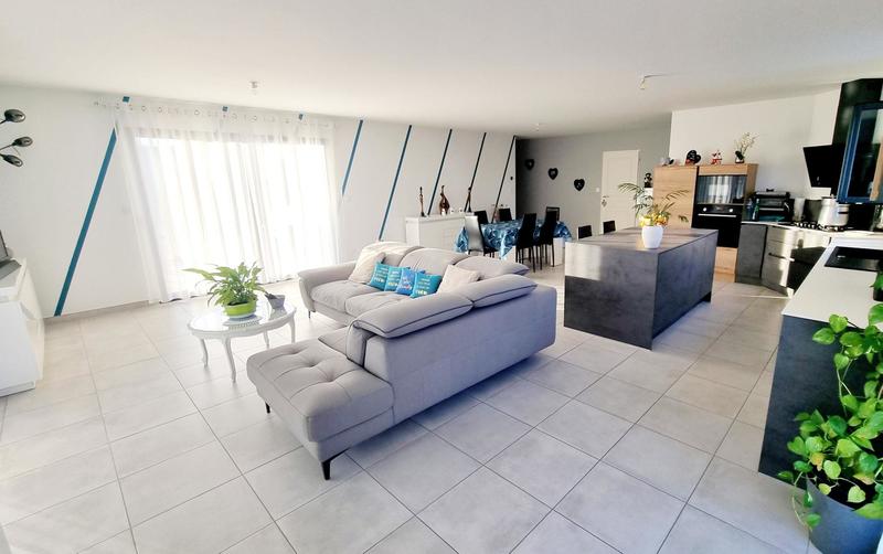 Maison - 136 m² - 5 pièces