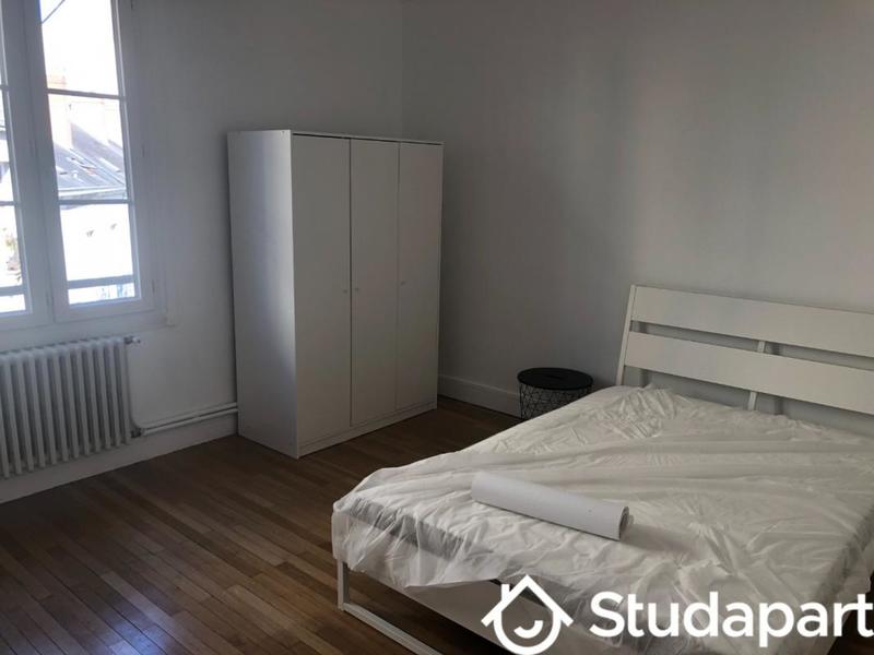 Chambre - 10 m² - 1 pièce