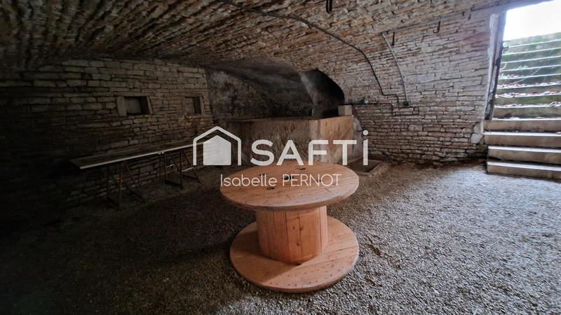 Maison - 180 m² - 6 pièces