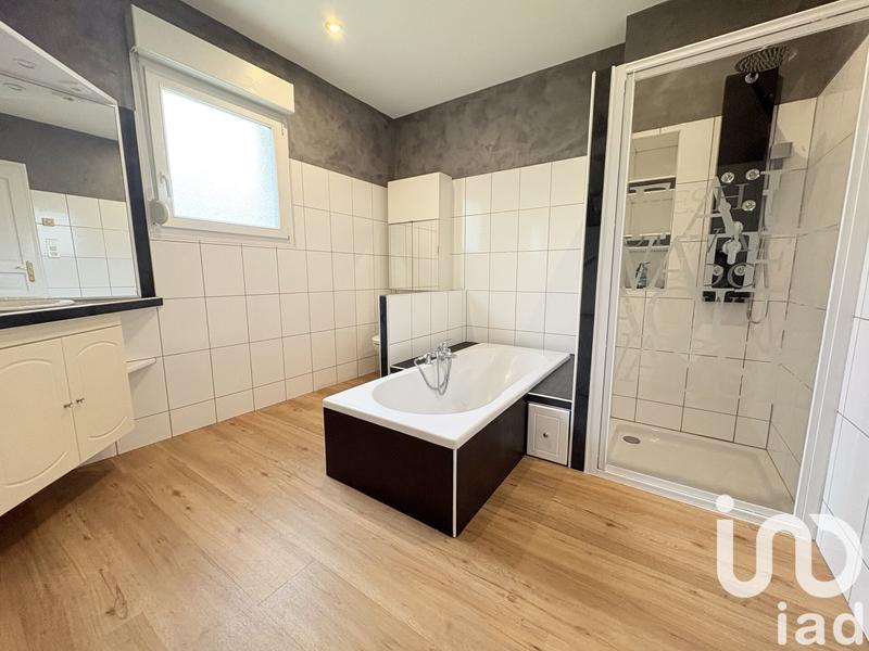 Maison - 112 m² - 6 pièces