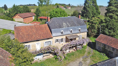 Corps de ferme - 131 m² - 9 pièces